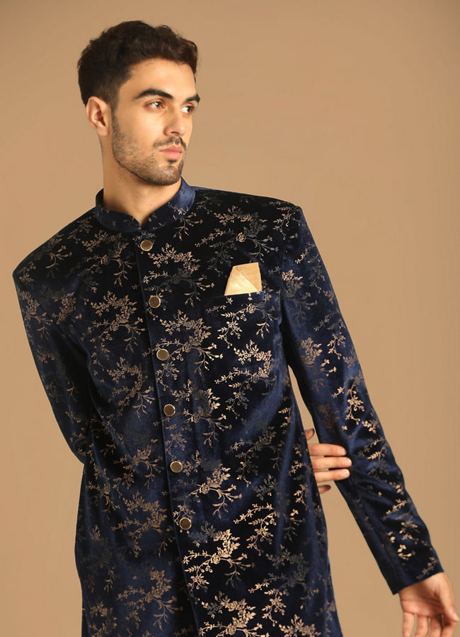 Indo western in clearance manyavar